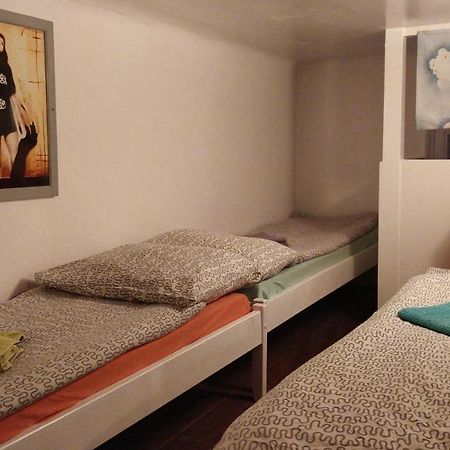 Prague "Above Train Central" Hostel Екстер'єр фото