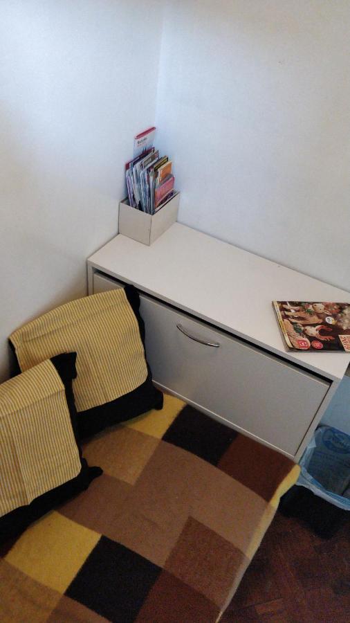 Prague "Above Train Central" Hostel Екстер'єр фото